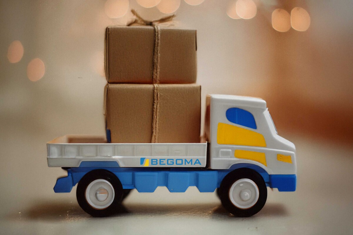 A begoma toy truck